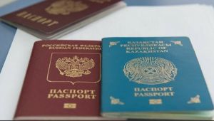 Паспорта РФ и Казахстана