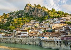 В Албании решили выдавать «золотые визы» за 100 тыс. долларов